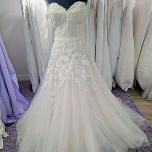 Liancarlo ""French Ale"  Size 10 in Ivory